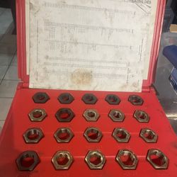 Matco 20 pc master spindle rethreader die set used good condition $100 in n Lakeland or shipping ava