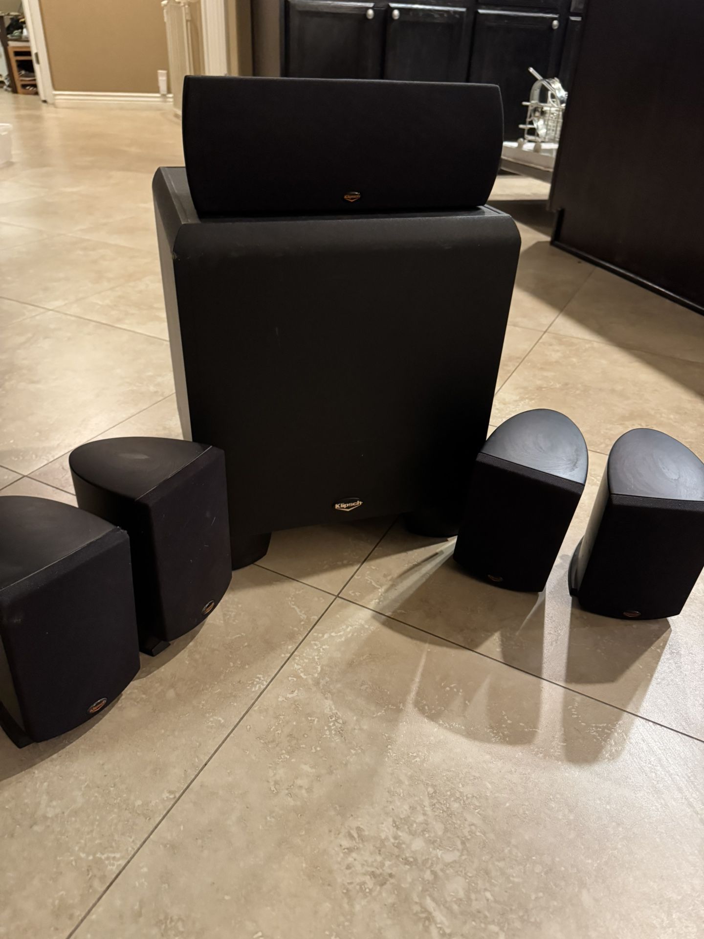 Klipsch Quintet - 2 - 4 satellite speakers and center And KSW10 Sub