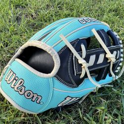NEW W/tags Wilson A2000 11.5” Superskin