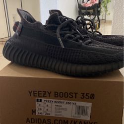 Yeezys  Black 7/5 
