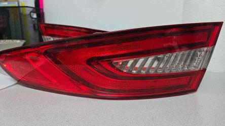 Jaguar Xf Saloon 2012-2015 Facelift Rear Light on Body (Driver Side