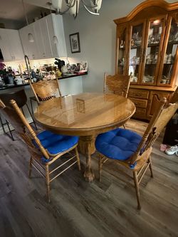 Antique walnut claw foot dining outfit