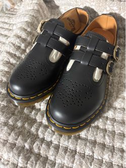 Doc Martens Mary Jane Size Women’s 5
