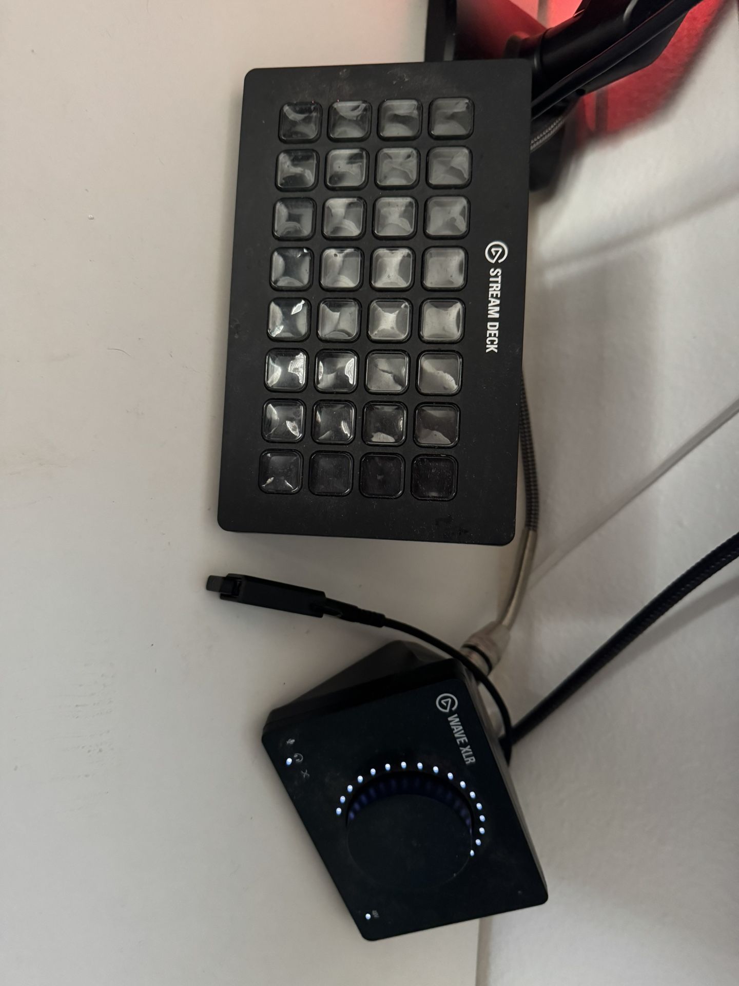 El Gato Streaming Devices. Camera, Deck, Xlr And Capture Card