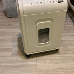 Paper Shredder 