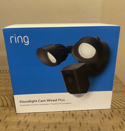 Floodlight Cam Wired Plus