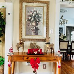 Beautiful Entrance Table 