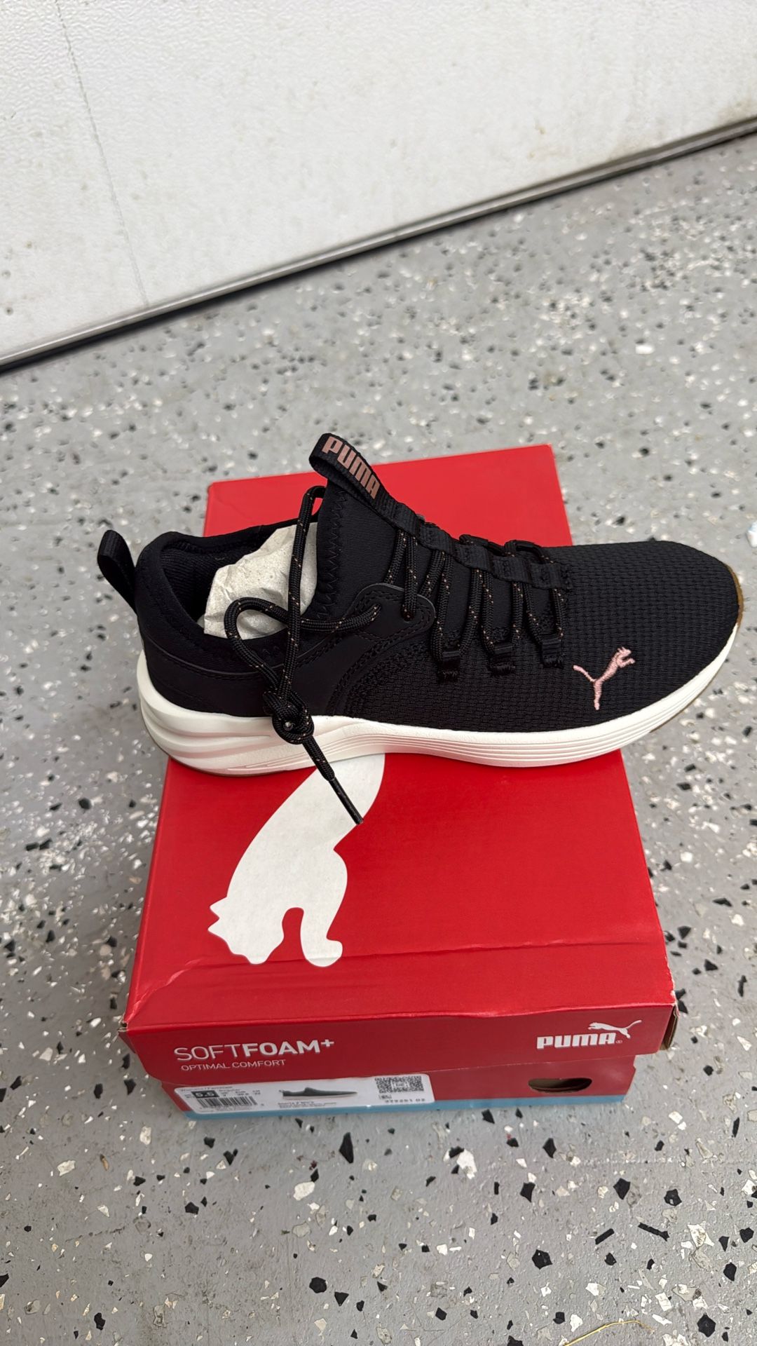 Puma Sneakers