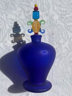 Perfume bottle
