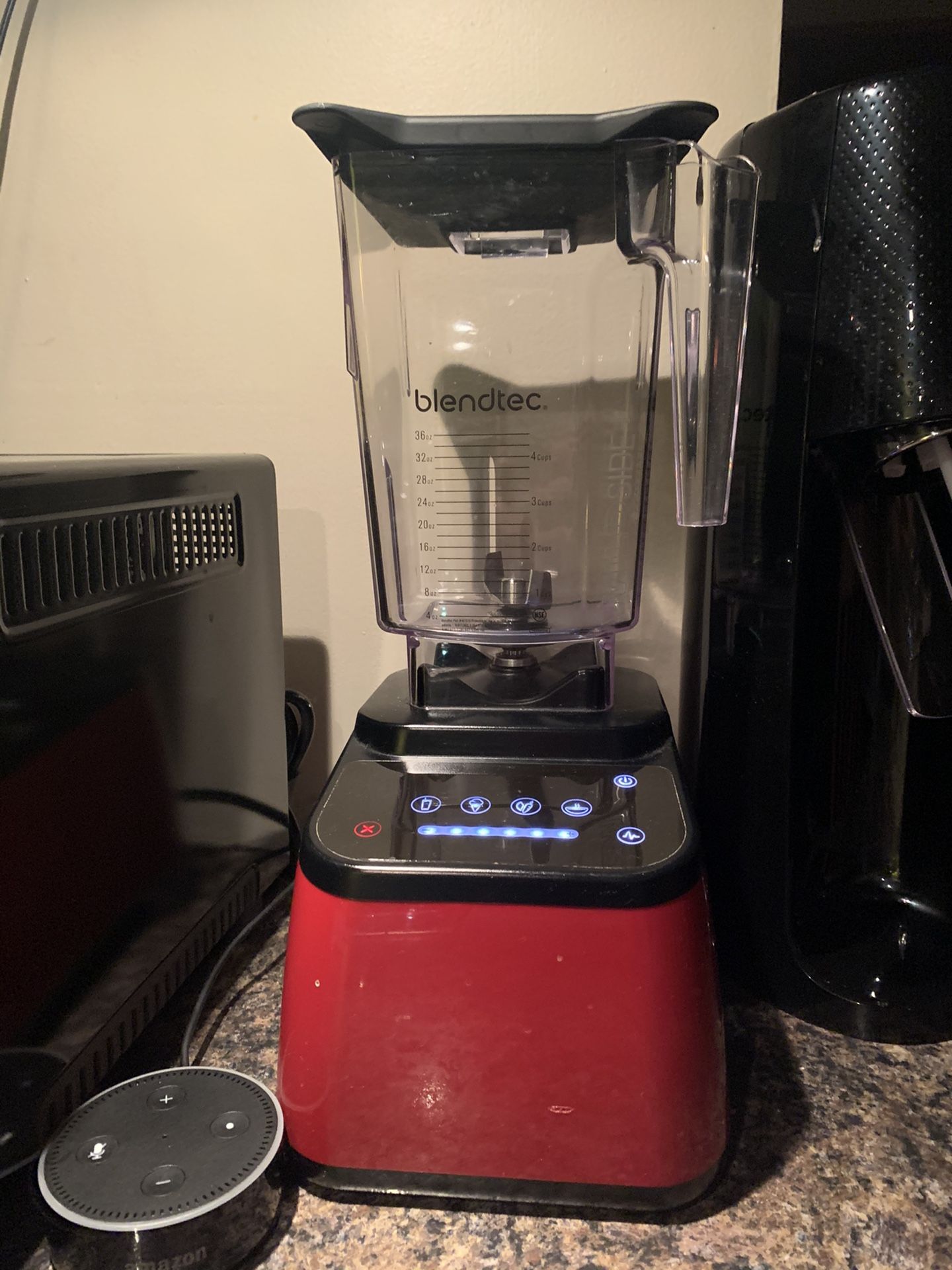 Blendtec Designer 625 Red Model Ctb1 90 (Somerset) for Sale in