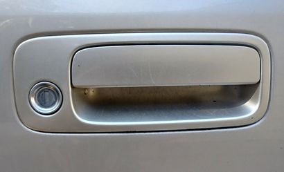 All door handles inside & out all 4 doors. FITS TOYOTA CAMRY YRS 97 TO 2001