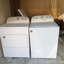 Whirlpool Washer And Dryer Set