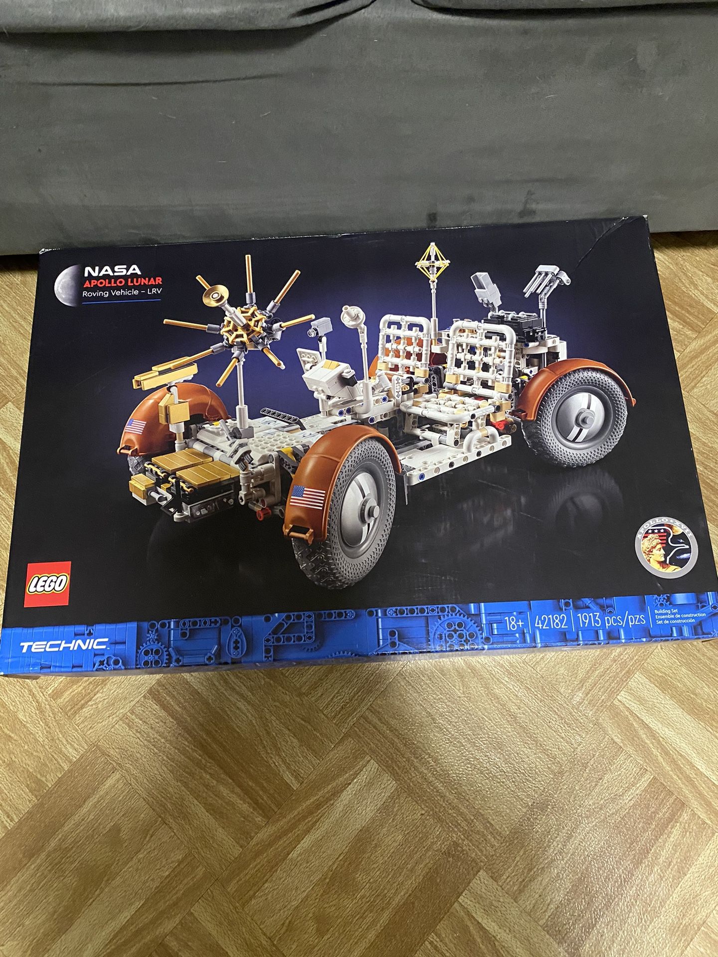 LEGO Technic NASA Apollo Lunar Roving Vehicle Building Set Brand New Sealed