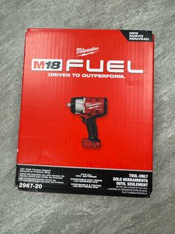 Milwaukee M18 FUEL 1/2" High Torque Impact Wrench