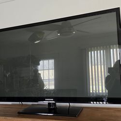 Vtg. Samsung TV Flat Screen 54"