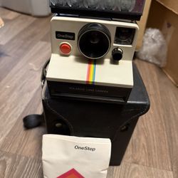 Vintage Polaroid Camara With Vintage Case
