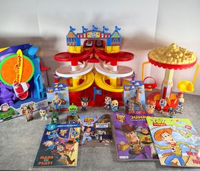 Disney Pixar Toy Story Playset & Book Bundle