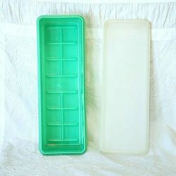 Vintage TUPPERWARE®️  892-1 "Jadeite Green" Celery Keeper