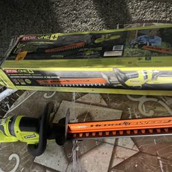 Exelente par de edge trimmers Ryobi nuevos cortan en ángulo de 0-90 grados de 3/4 " vienen solos sin cargador ni batería $60 cada uno 