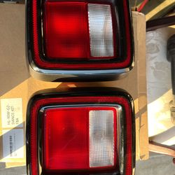 Jeep JL OEM Tail Lights