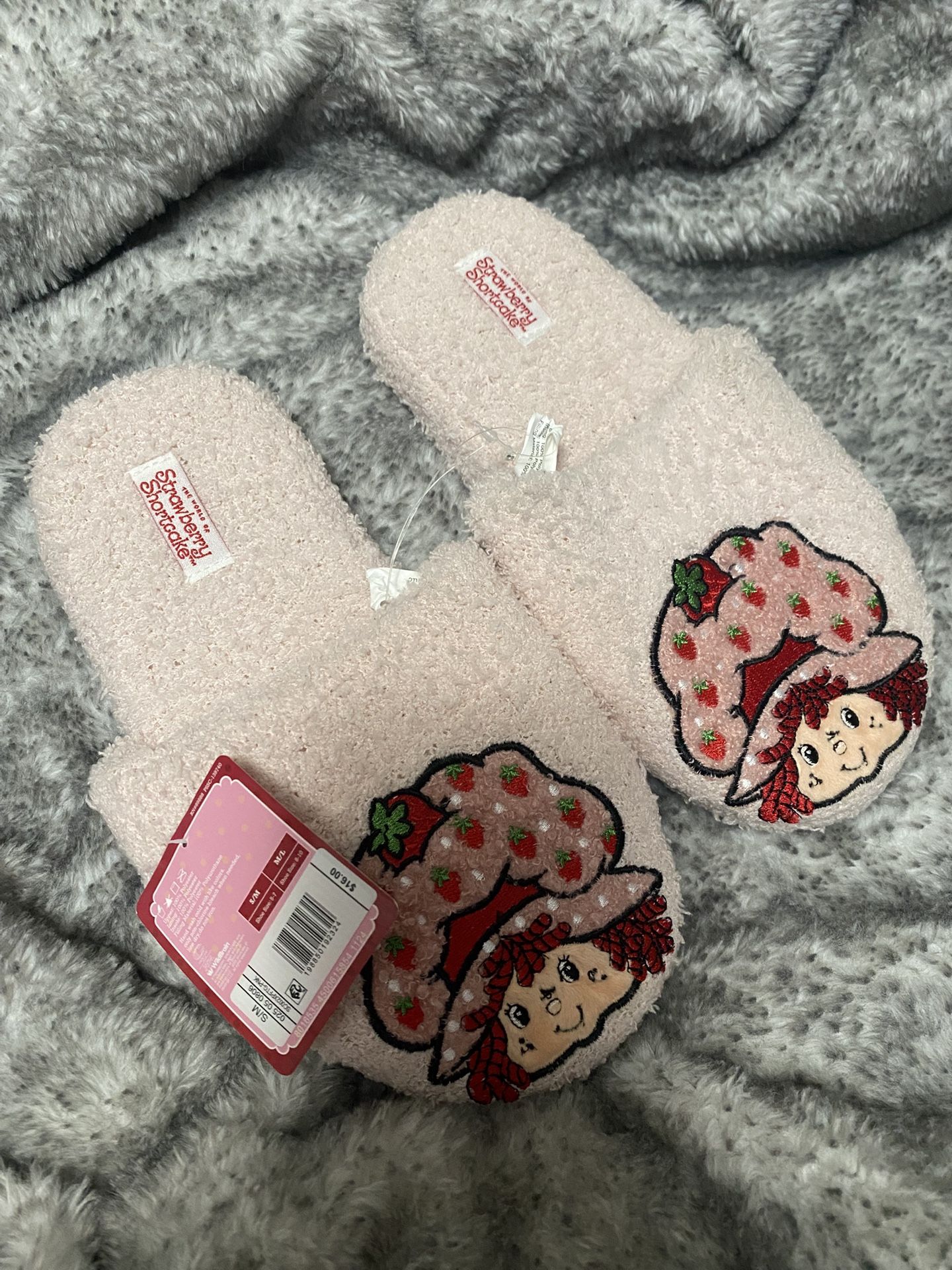 New Strawberry Shortcake Slippers
