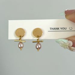 Brand New Real Freshwater Pearl earrings with 925 Silver post