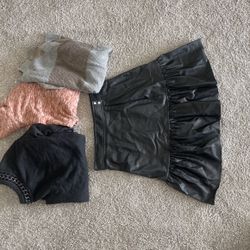 WOMEN’S Clothing bundle 