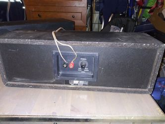 3 Yamaha Speakers. (2) 6" X 19" Long 160 watts