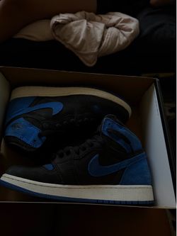 BLACK & BLUE HIGH JORDANS (USED) size-6w