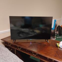 TCL 44 Inch HDtv