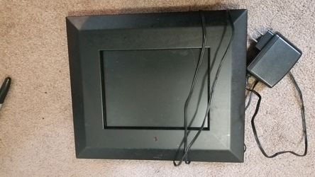 Digital photo frame display