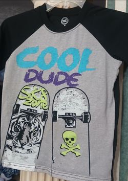 BOYS T- SHIRT SZ. 8