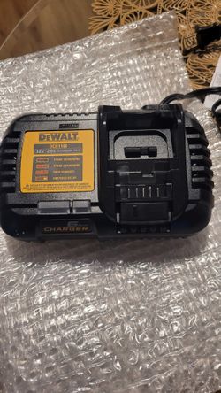 Dewalt Charger 6ah. Brand New 