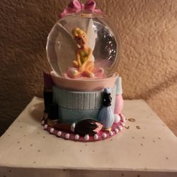 Disney Tinkerbell Globe 