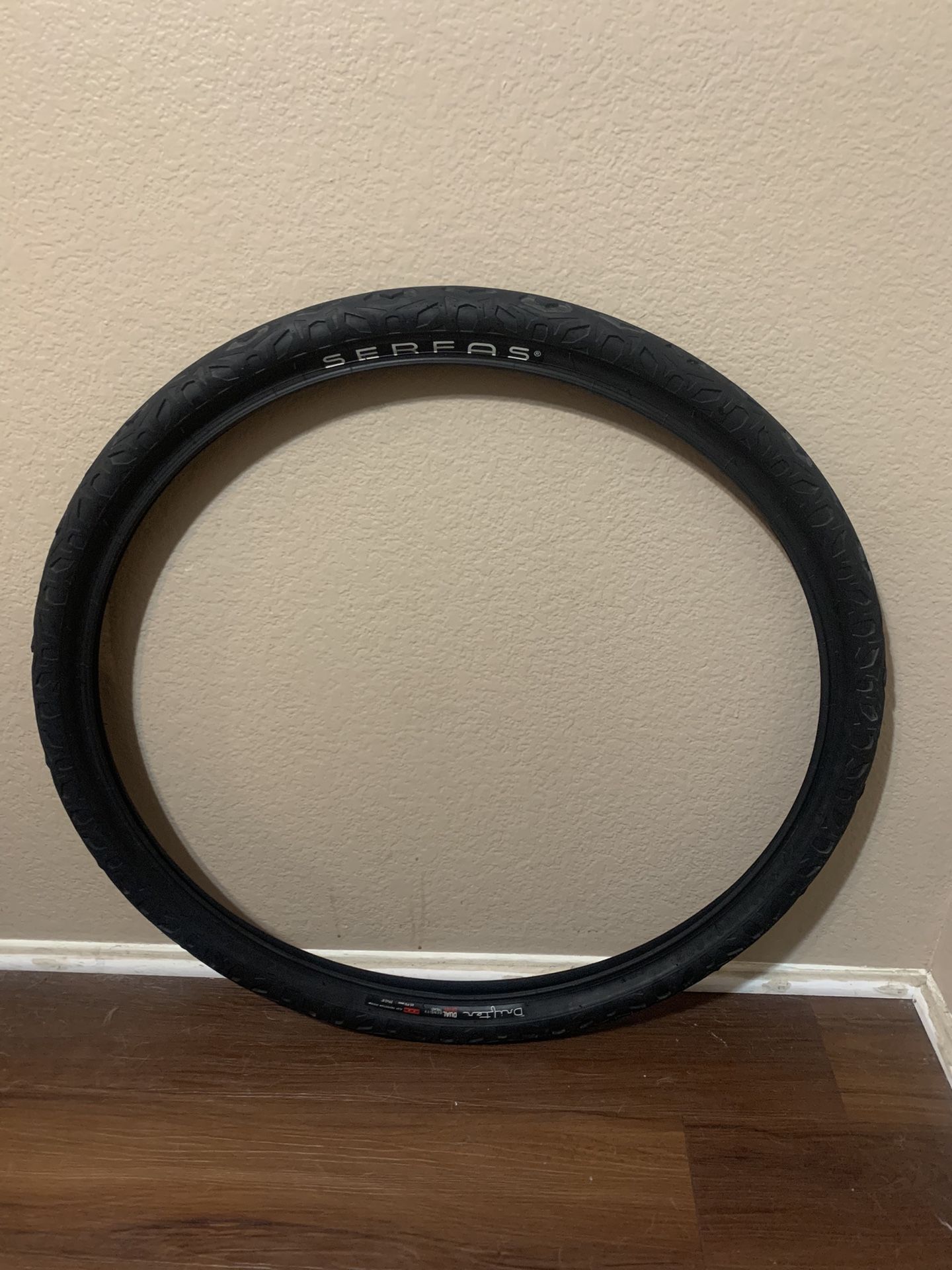 700c Hybrid Bike Tire Serfas W Flat Protection