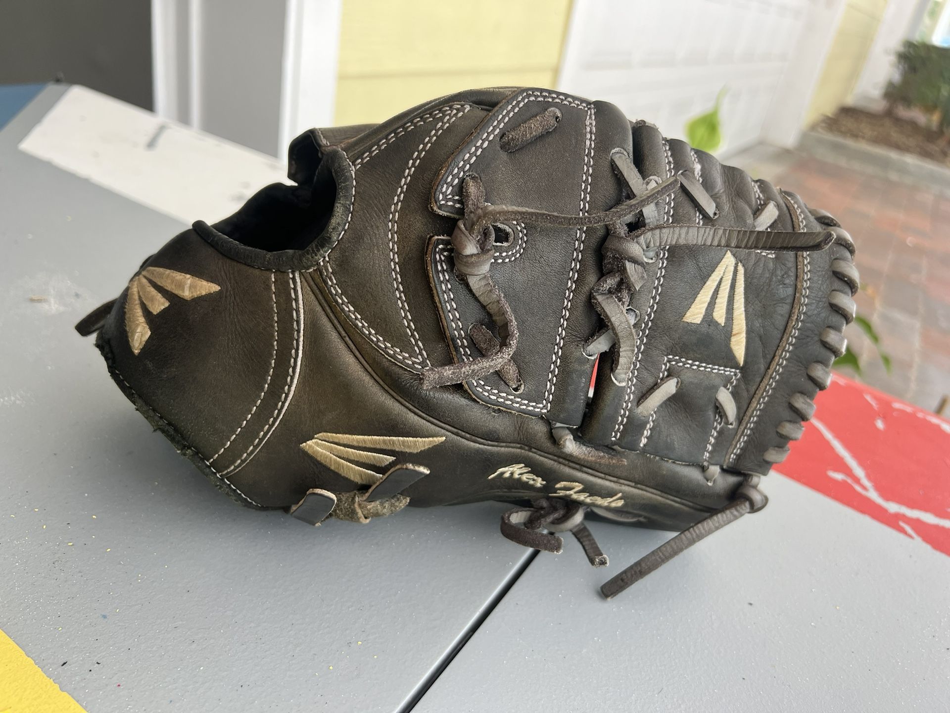 Major League Baseball Players Glove