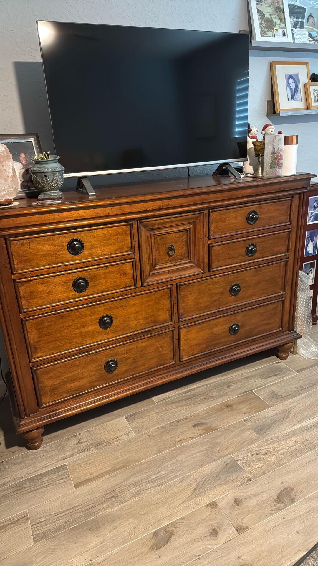 Dresser