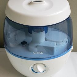 vicks humidifier. In Good Working Condition. 