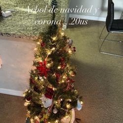 Christmas tree and Christmas wreath