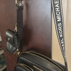 Michael Kors Crossbody Purse 
