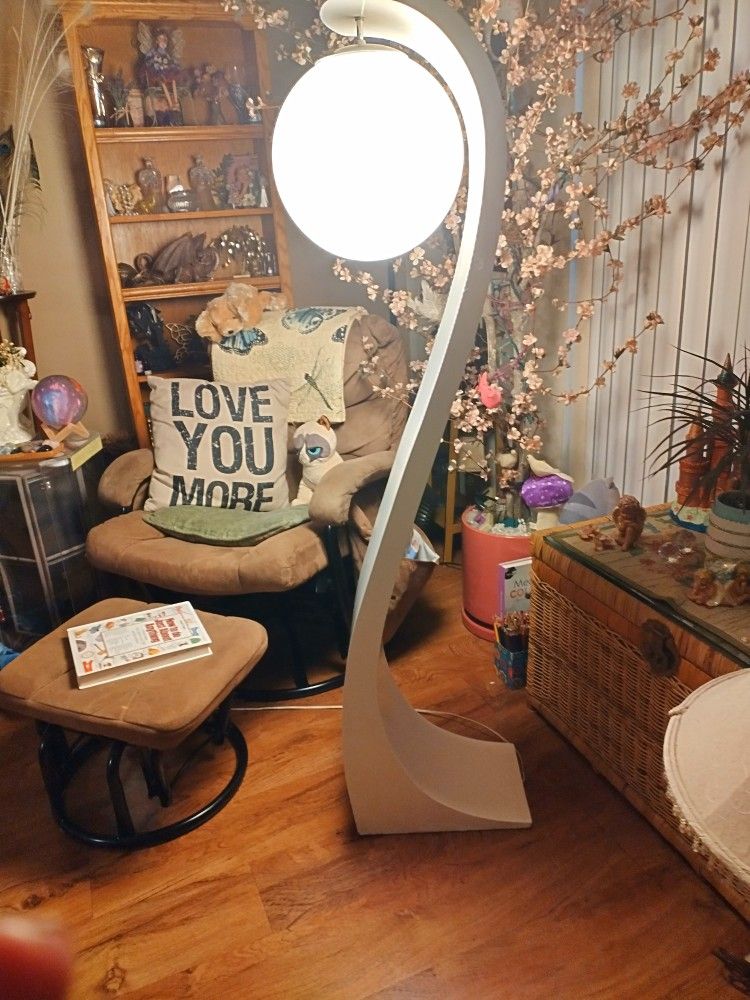 Modeline Cobra Serpentine Floor Lamp