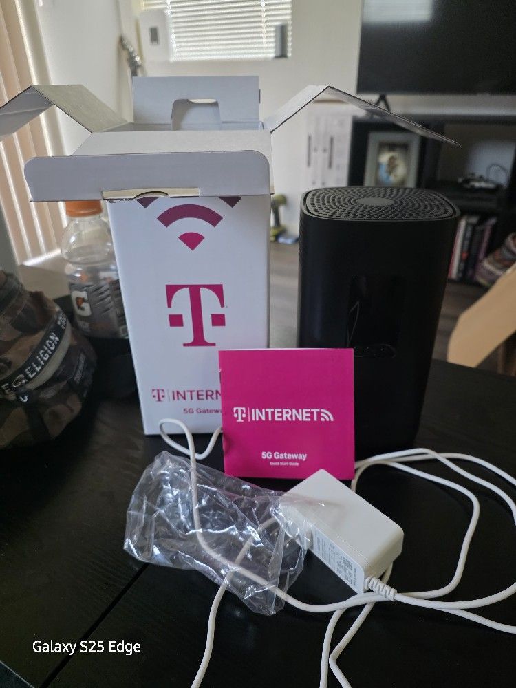 MetrobyT-Mobile ARC KVD21 5G Home Internet WI-FI Gateway in Black