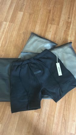 Black Essentials Shorts 