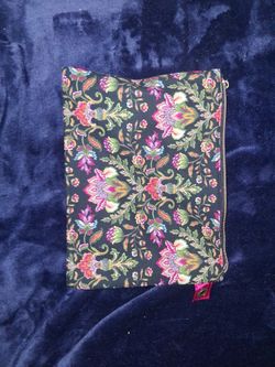 1601 To 1800 India Chintz Style Penicl/Carring Case