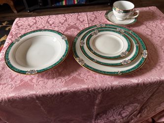 Fine China Dinnerware Set with Teal and Gold Border