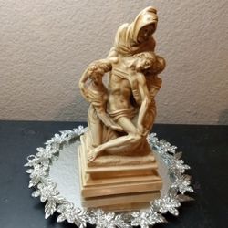 EXQUISITE Signed Ruggeri 7" Carrara Marble Replica of Michelangelo's Pietà.

The product is a finely crafted 7" Carrara Marble replica of Michelangelo