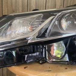 2019-2022 TOYOTA Camry Headlight/driver Side