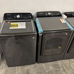 Samsung Washer and Dryer Set Active WaterJet SmartThings (scratch/dent)