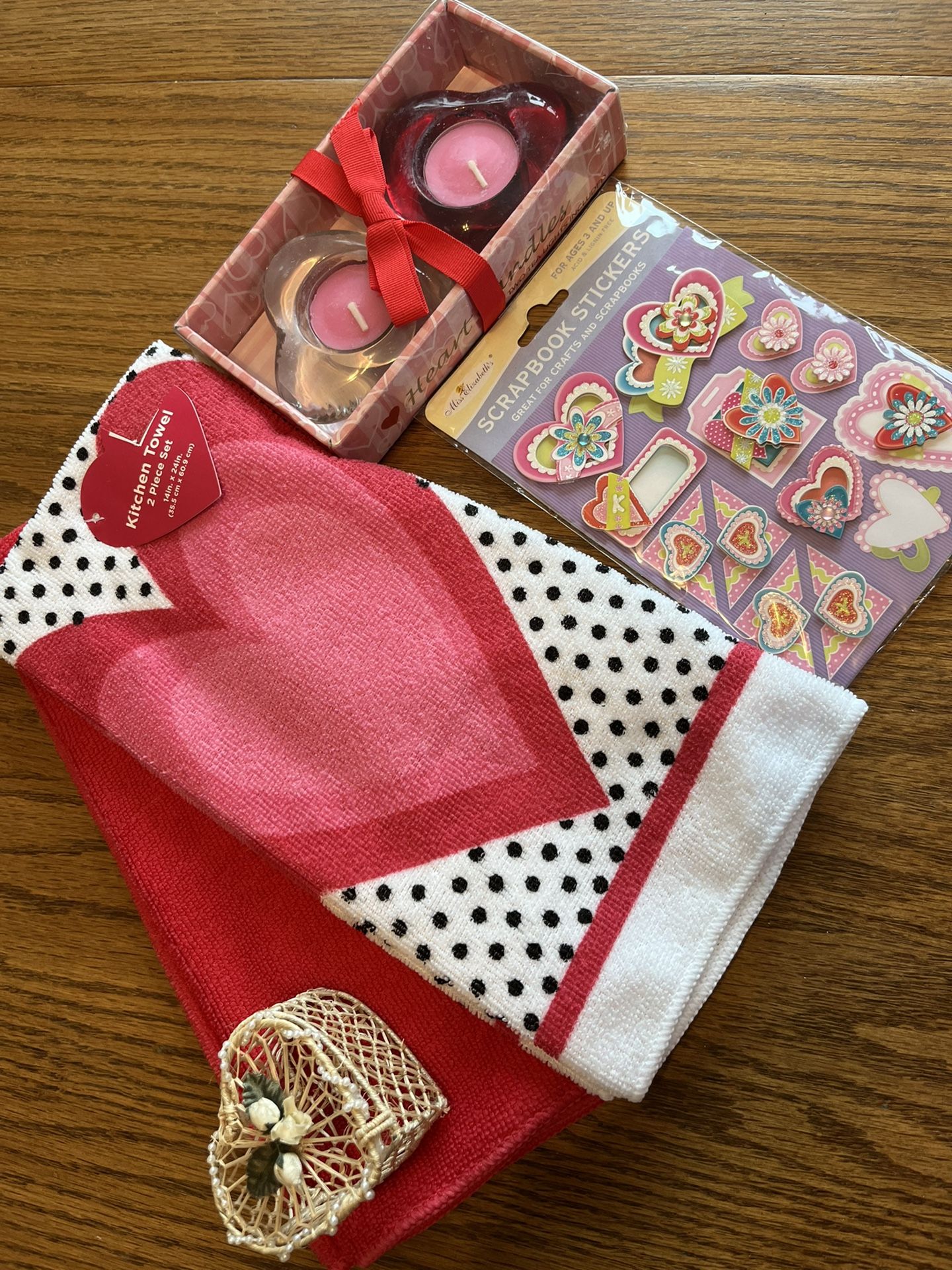 Valentine Bundle NIB