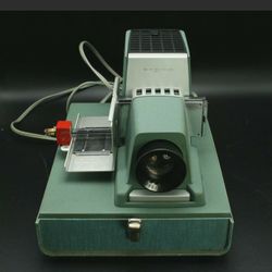 Vintage ARGUS 300 Model 501 Automatic 35mm Slide Changer Projector w/ Bulb